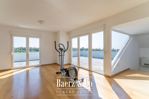 photo 24 Pantovčak, Goljak beautiful four-room penthouse, net usable area 277 m² with 2 parking spaces